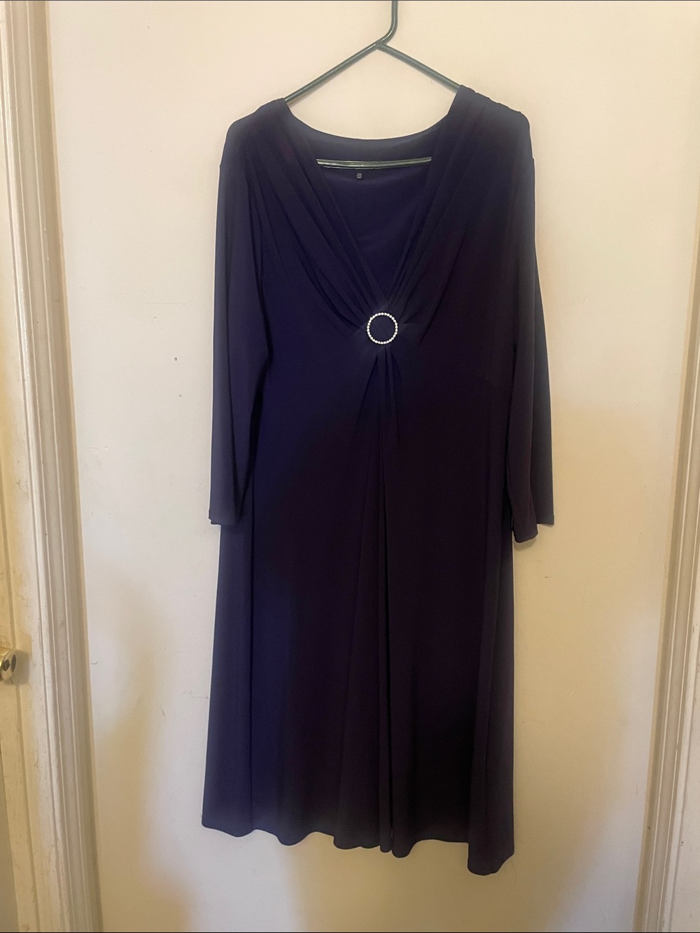 Jones New York Dark Purple Long Sleeve V-Neck Dress with Decorative Ring
